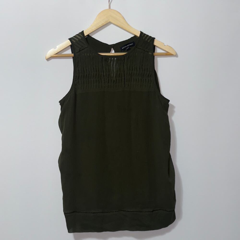 Banana republic green blouse women’s size small